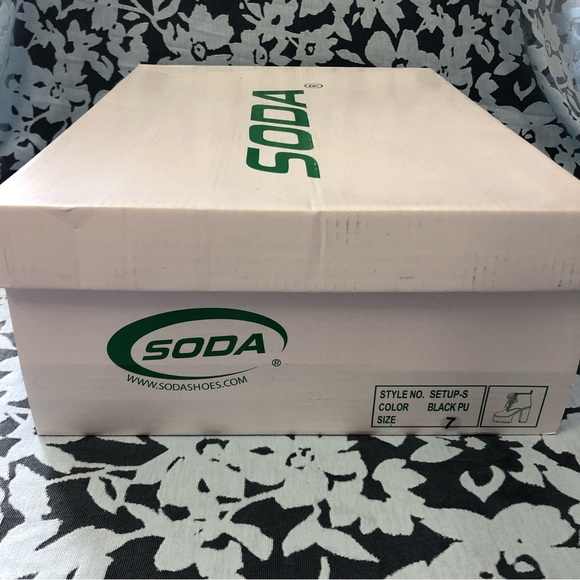 Black Chunky Ankle Boots - Picture 14 of 14